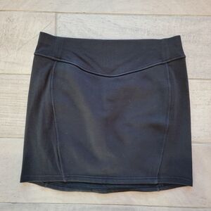 EUC Lululemon Align Skirt